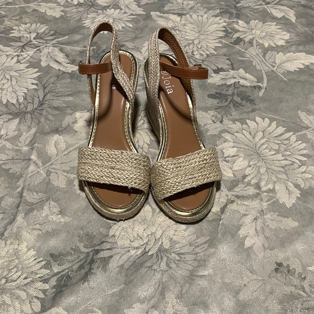 Beachy Boho Gold and Cream Wedge Sandals